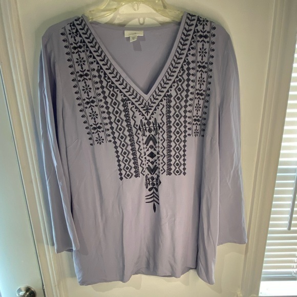 J JILL Gray Embroidered V-Neck Blouse - Picture 1 of 7
